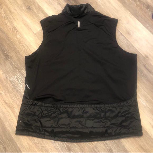 Lightweight Reebok Vest - Picture 2 of 9